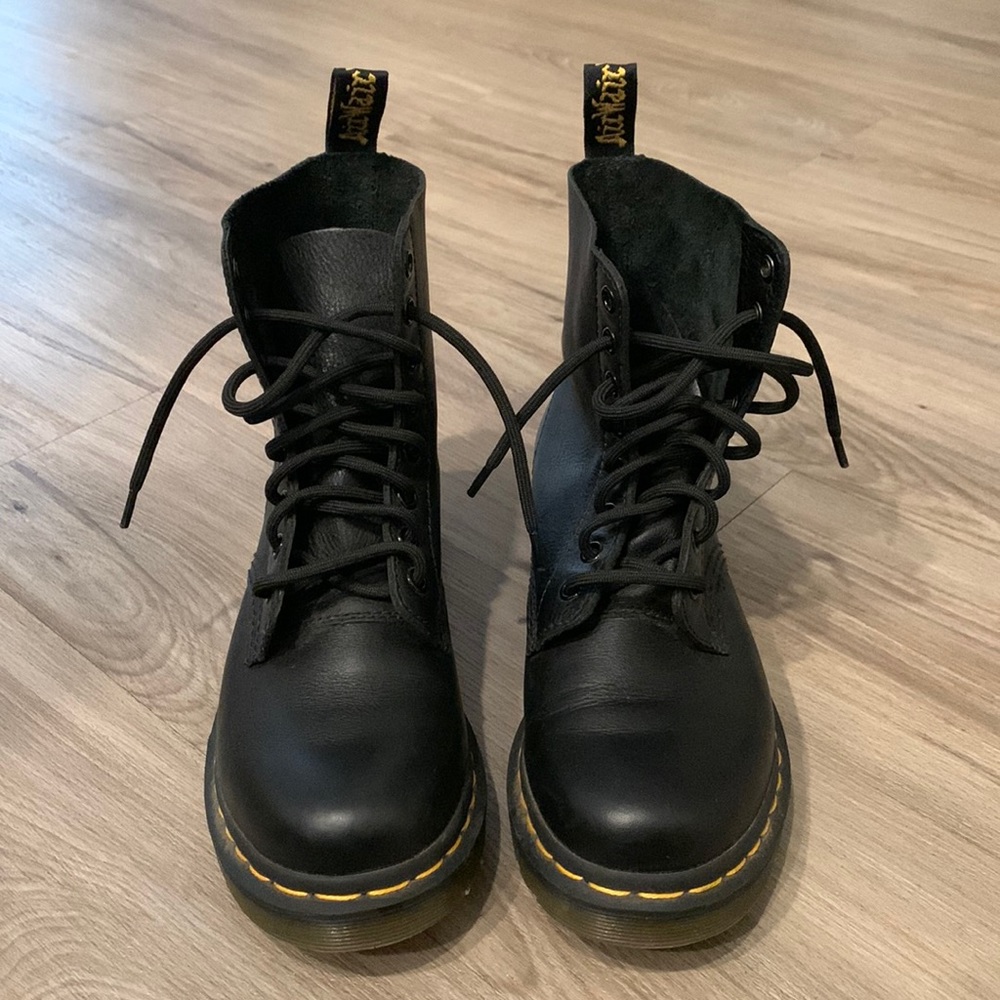 Doc Martens Size 6 Womens *Open to offers*